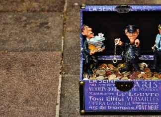 Çöp Kamyonu Şoförü Maaşı: Atık Yönetimi ve Toplama Hizmetleri Çöp Kamyonu Şoförü Maaşı: Atık Yönetimi ve Toplama Hizmetleri