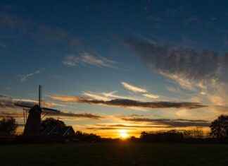 Gazeteci Maaşları: Medya Dünyasında Haber Yazımı Gazeteci Maaşları: Medya Dünyasında Haber Yazımı