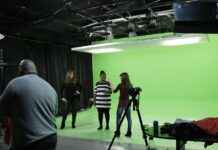 Görsel İletişim Tasarımcısı Maaşı: Dijital Tasarım ve Medya Üzerine Gelirler Görsel İletişim Tasarımcısı Maaşı: Dijital Tasarım ve Medya Üzerine Gelirler