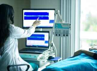 Psikolog Maaşları: Klinik ve Akademik Yolların Kazançları Psikolog Maaşları: Klinik ve Akademik Yolların Kazançları