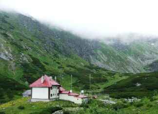 Sivil Havacılık Güvenlik Uzmanı Maaşı: Uçuş Güvenliği ve Denetleme Gelirleri Sivil Havacılık Güvenlik Uzmanı Maaşı: Uçuş Güvenliği ve Denetleme Gelirleri