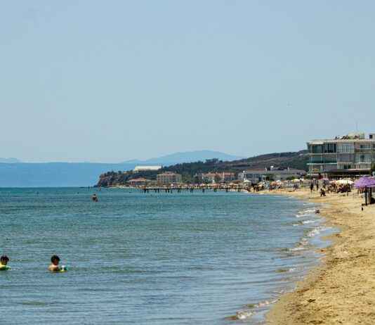 Sualtı Kaynakçısı Maaşı: Denizaltı Yapı Onarımı ve Bakım Ücretleri Sualtı Kaynakçısı Maaşı: Denizaltı Yapı Onarımı ve Bakım Ücretleri